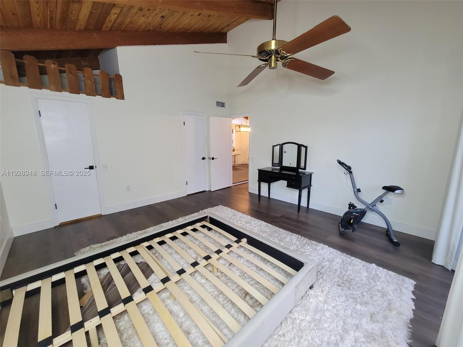 KILLIAN PINES TOWNHOUSES - Residential