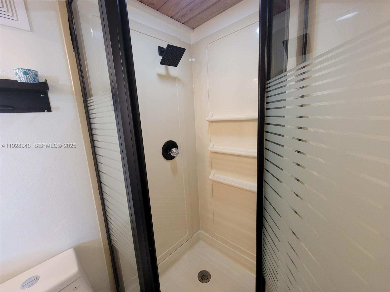 KILLIAN PINES TOWNHOUSES - Residential