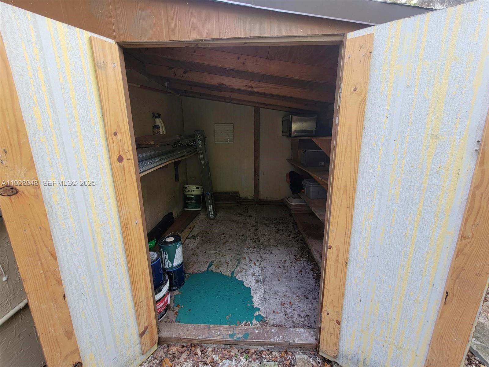 KILLIAN PINES TOWNHOUSES - Residential