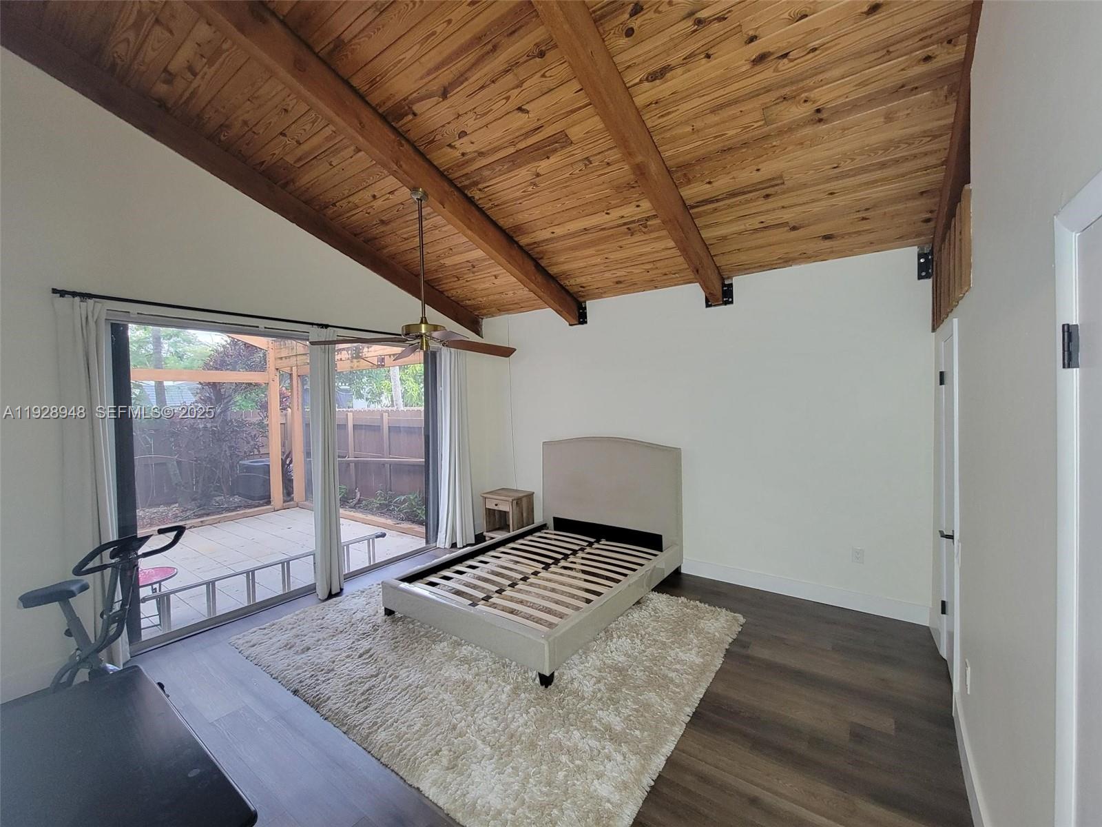 KILLIAN PINES TOWNHOUSES - Residential