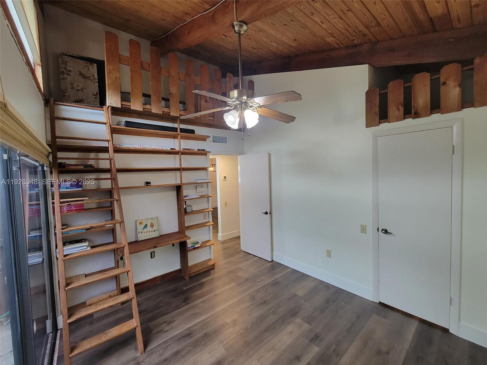 KILLIAN PINES TOWNHOUSES - Residential