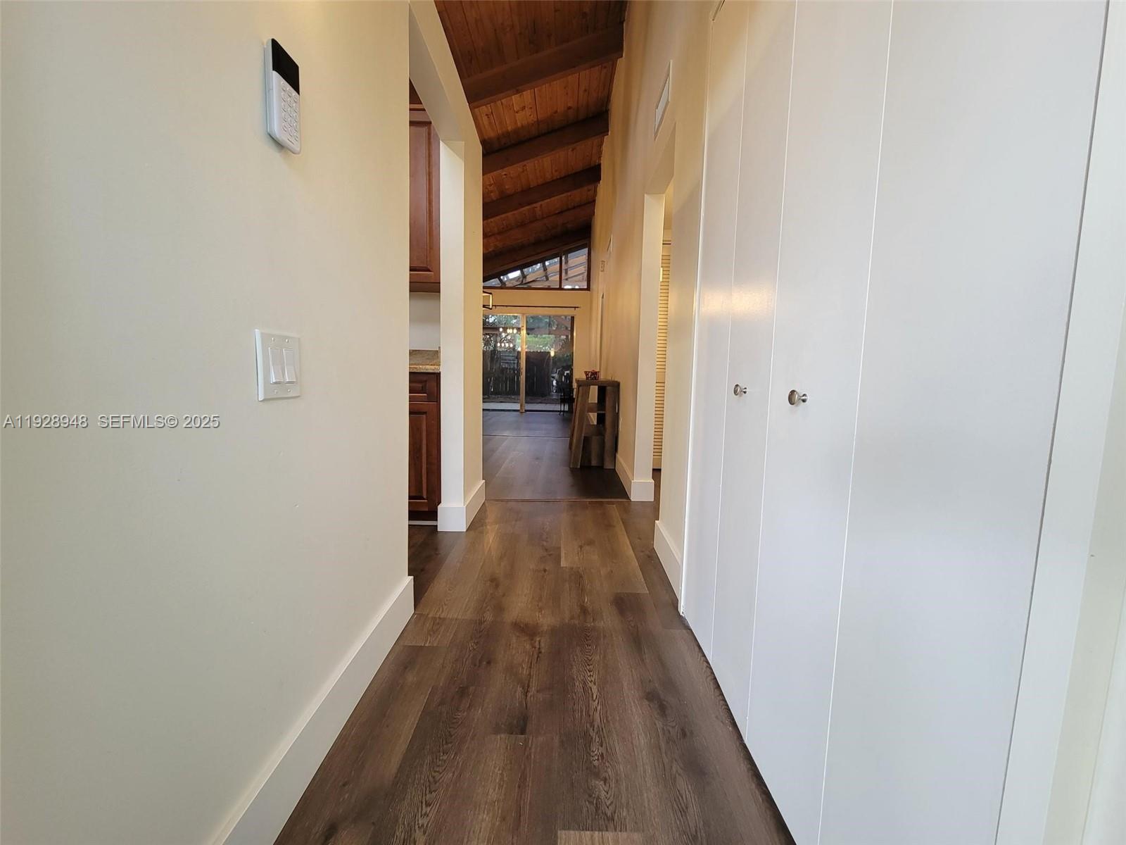 KILLIAN PINES TOWNHOUSES - Residential