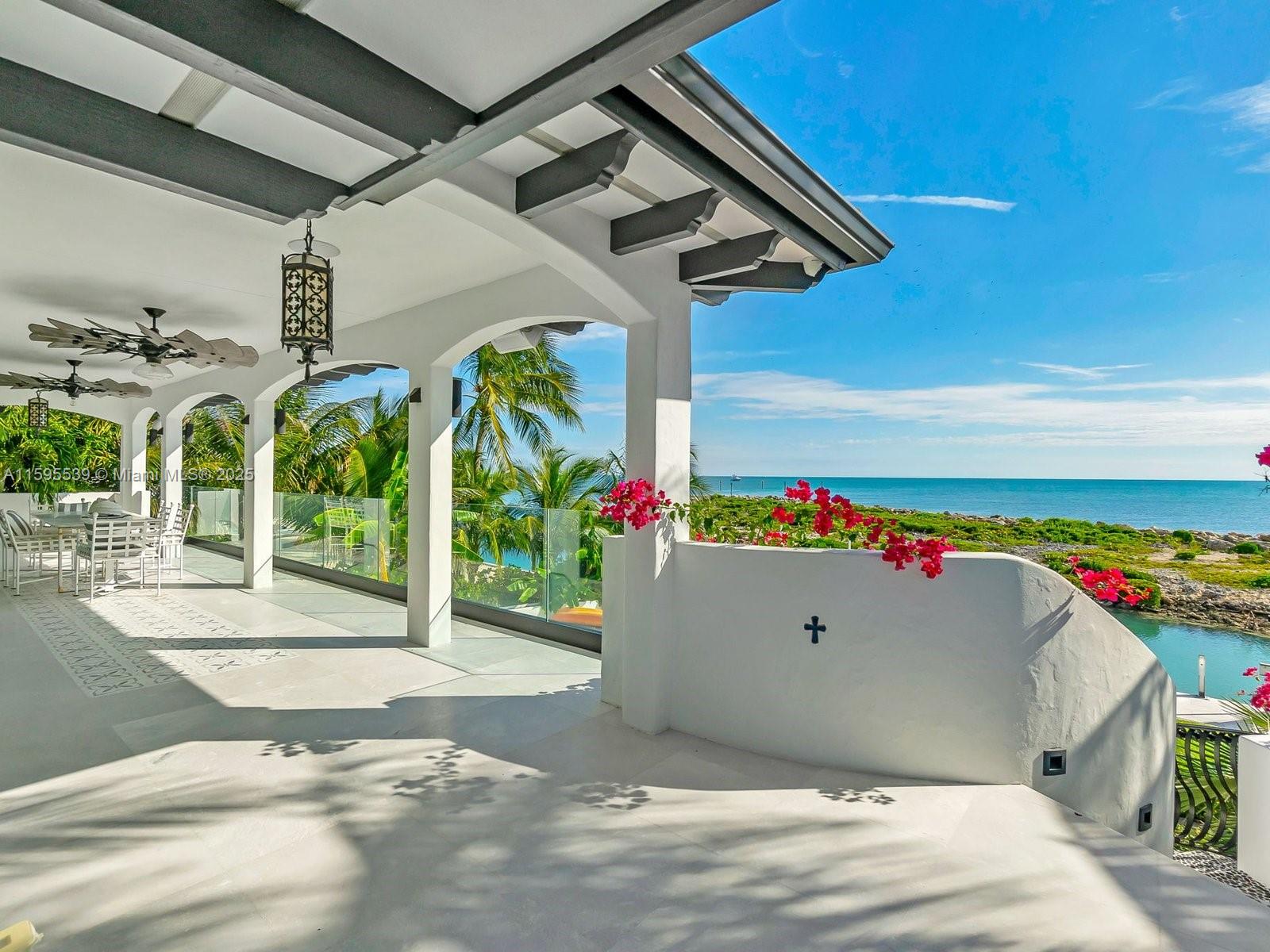 PLANTATION ISLAND - Residential