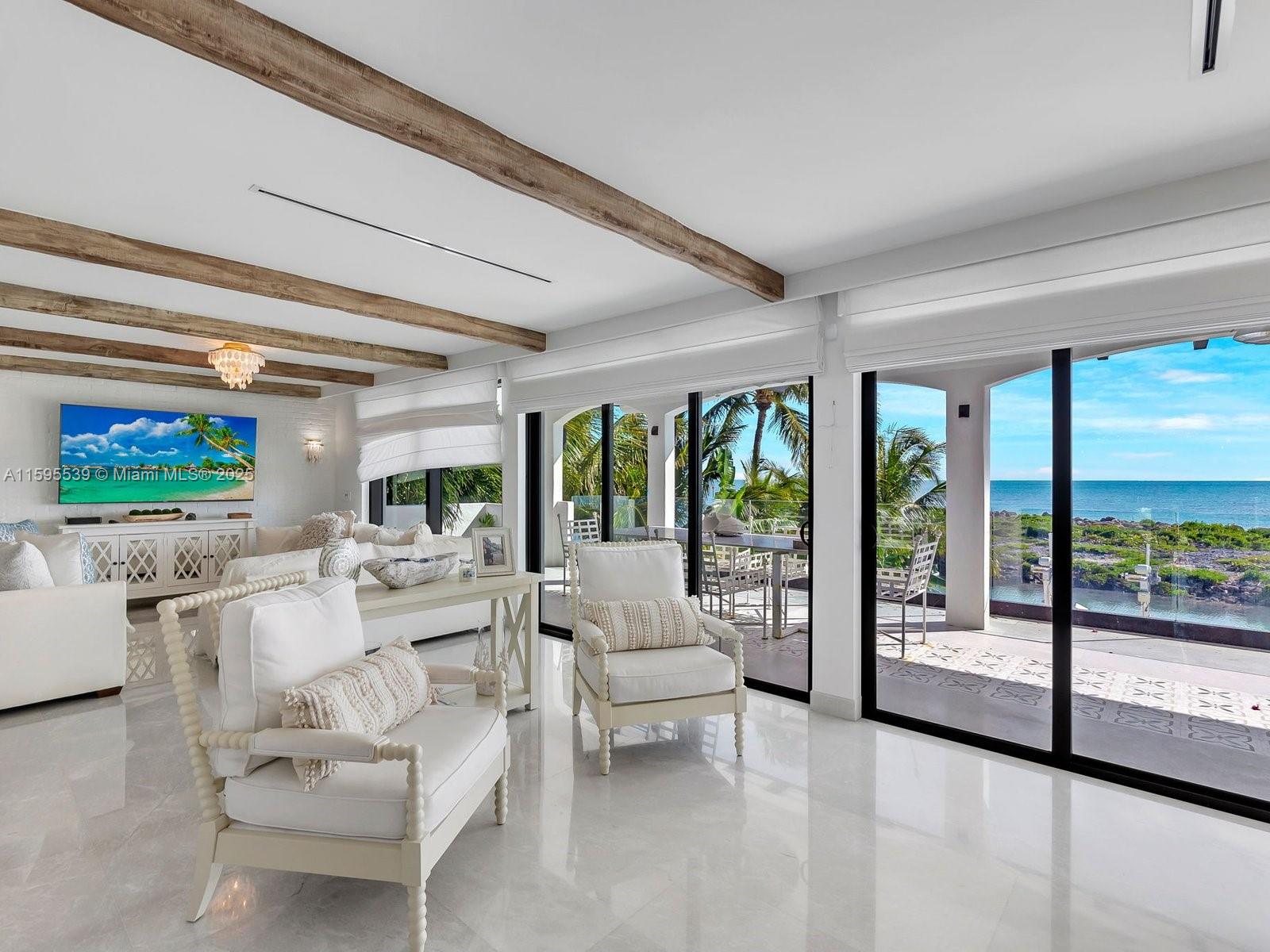 PLANTATION ISLAND - Residential