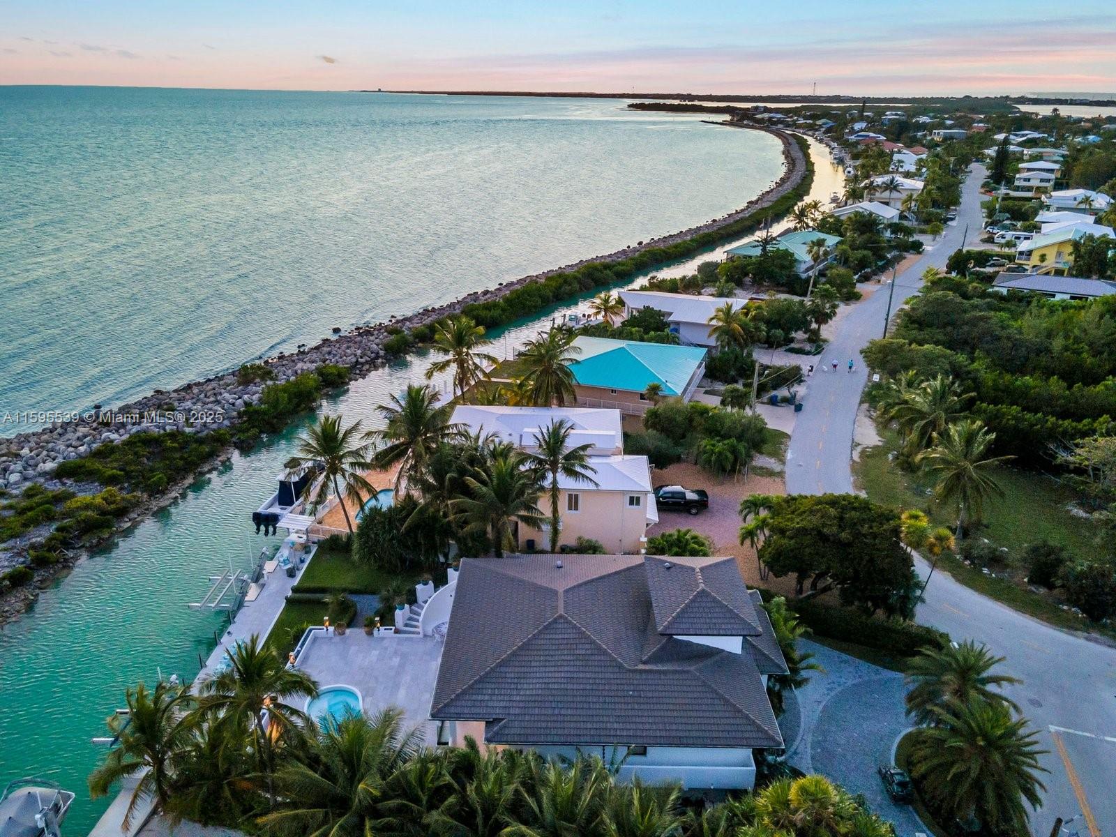 PLANTATION ISLAND - Residential