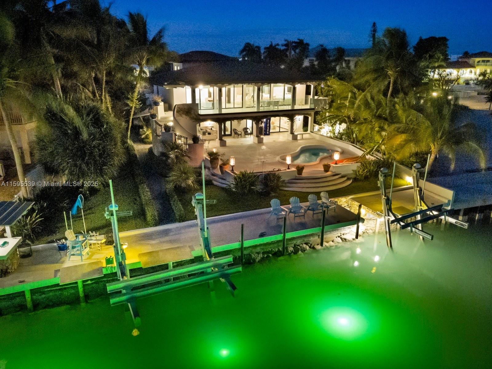 PLANTATION ISLAND - Residential