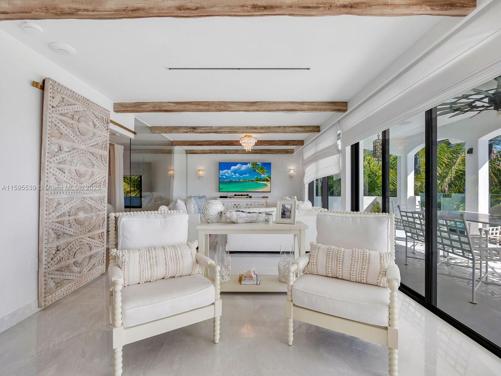 PLANTATION ISLAND - Residential