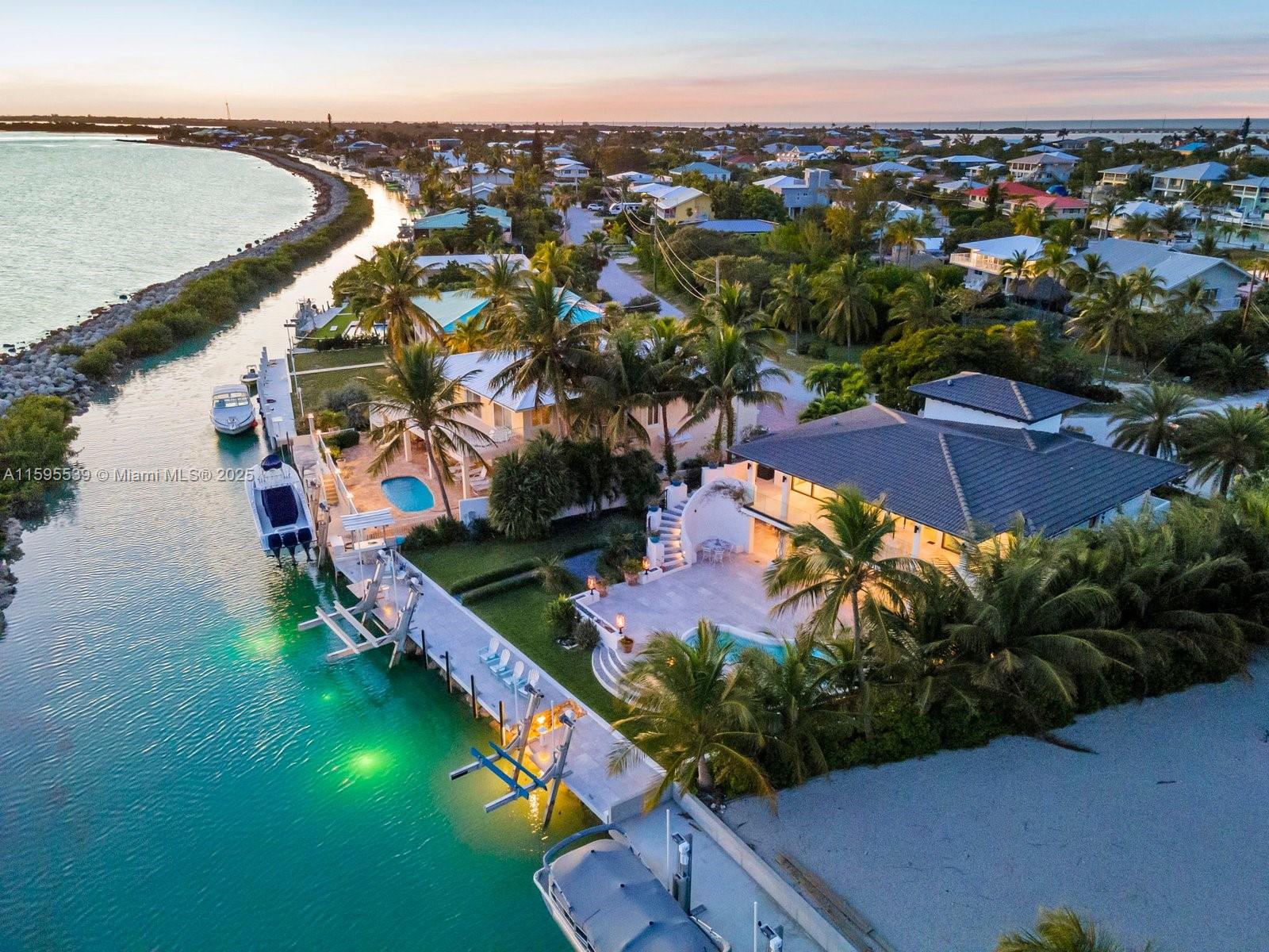 PLANTATION ISLAND - Residential