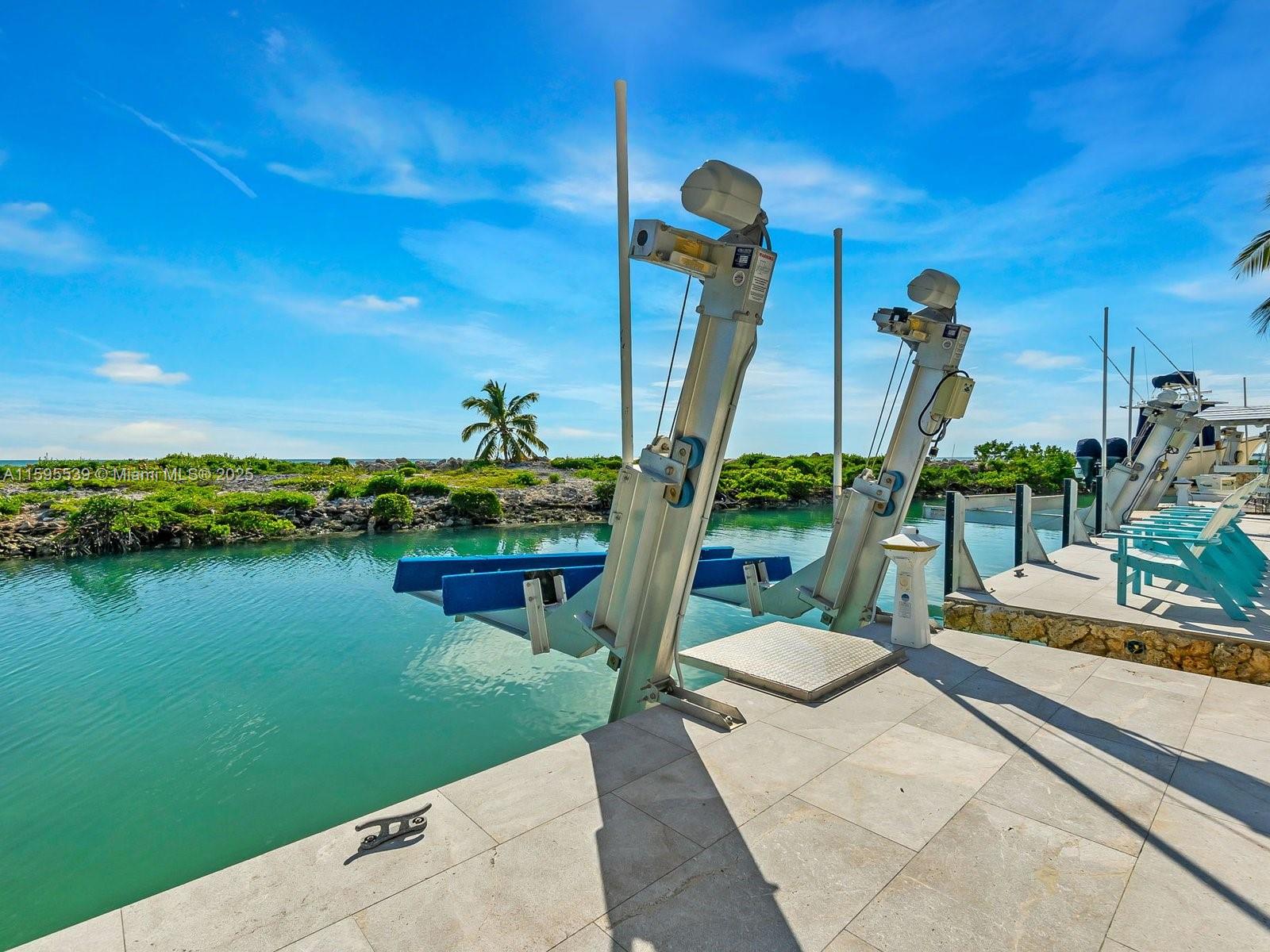 PLANTATION ISLAND - Residential
