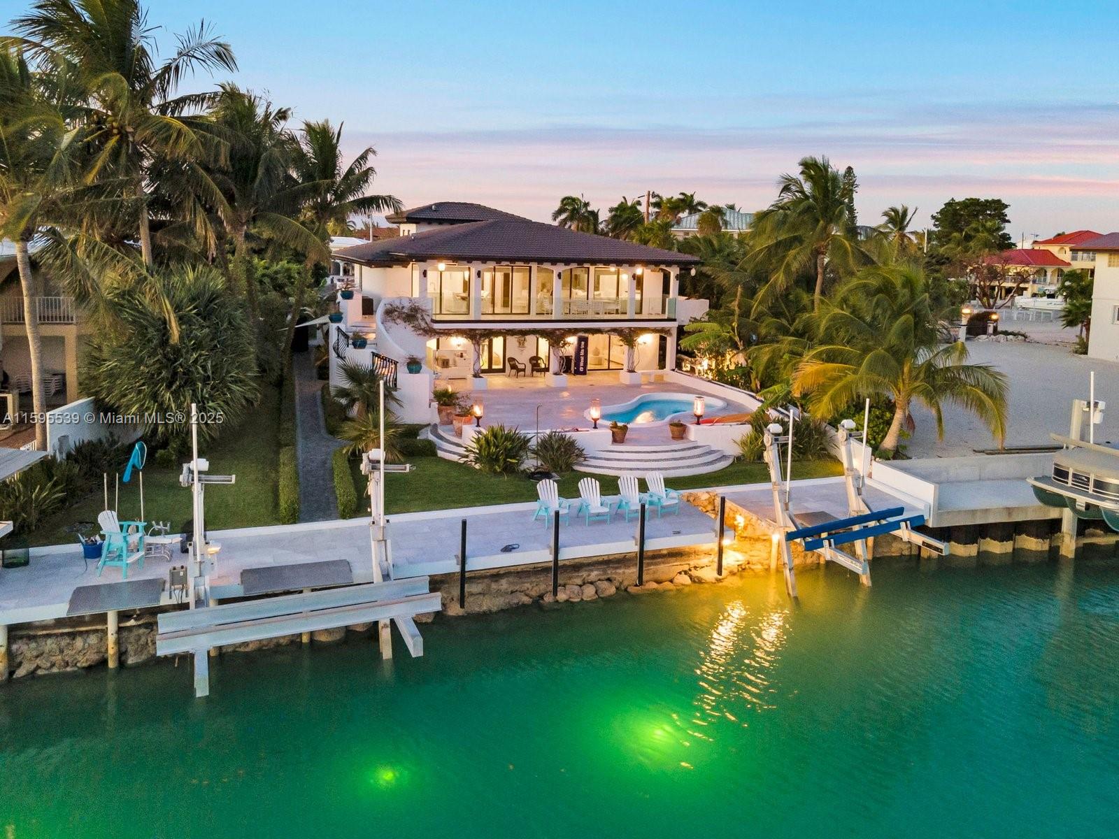PLANTATION ISLAND - Residential