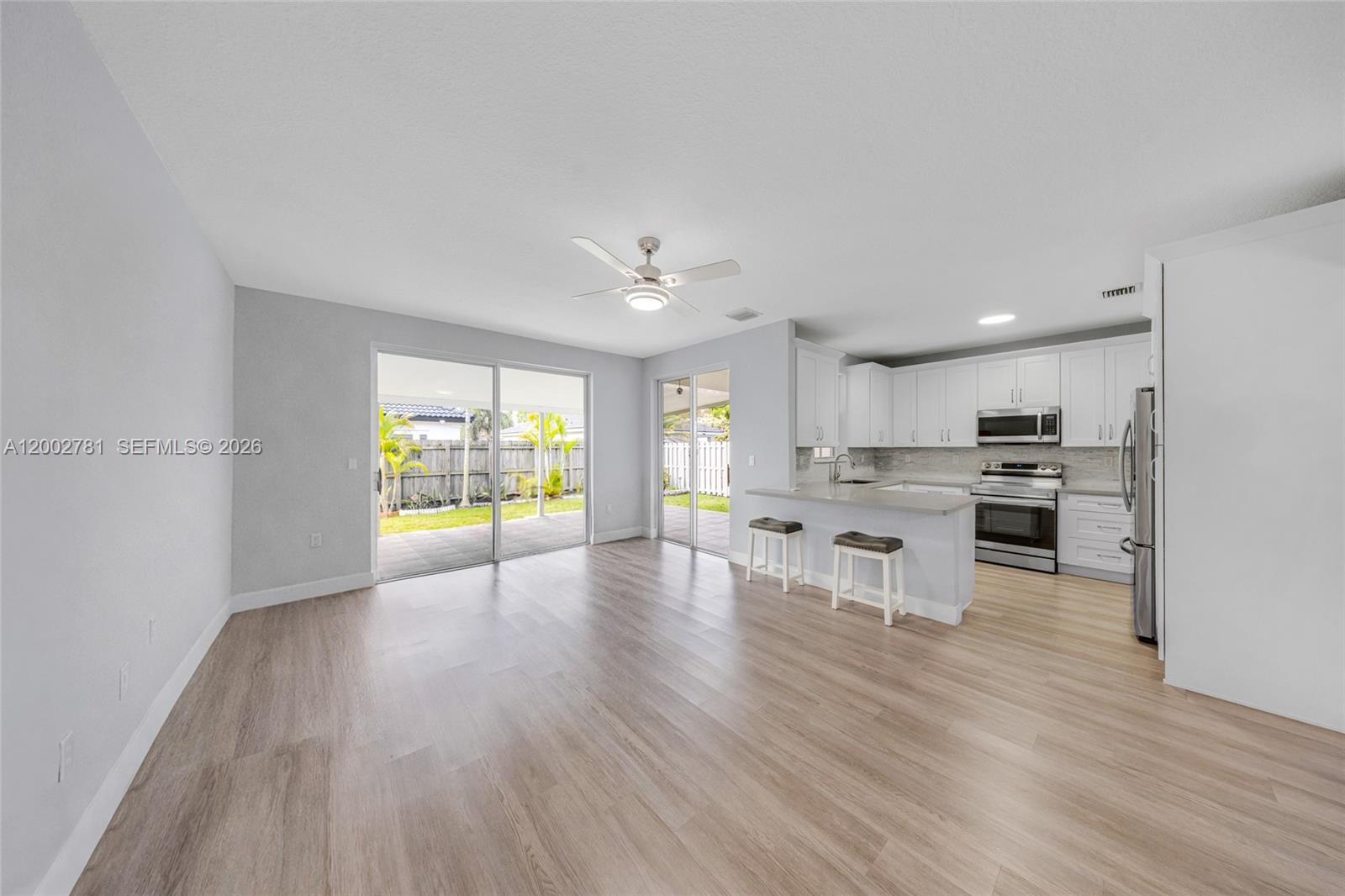 SPANISH LAKES 2ND ADDN - Residential