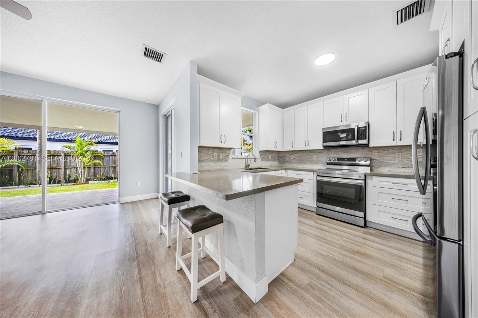 SPANISH LAKES 2ND ADDN - Residential