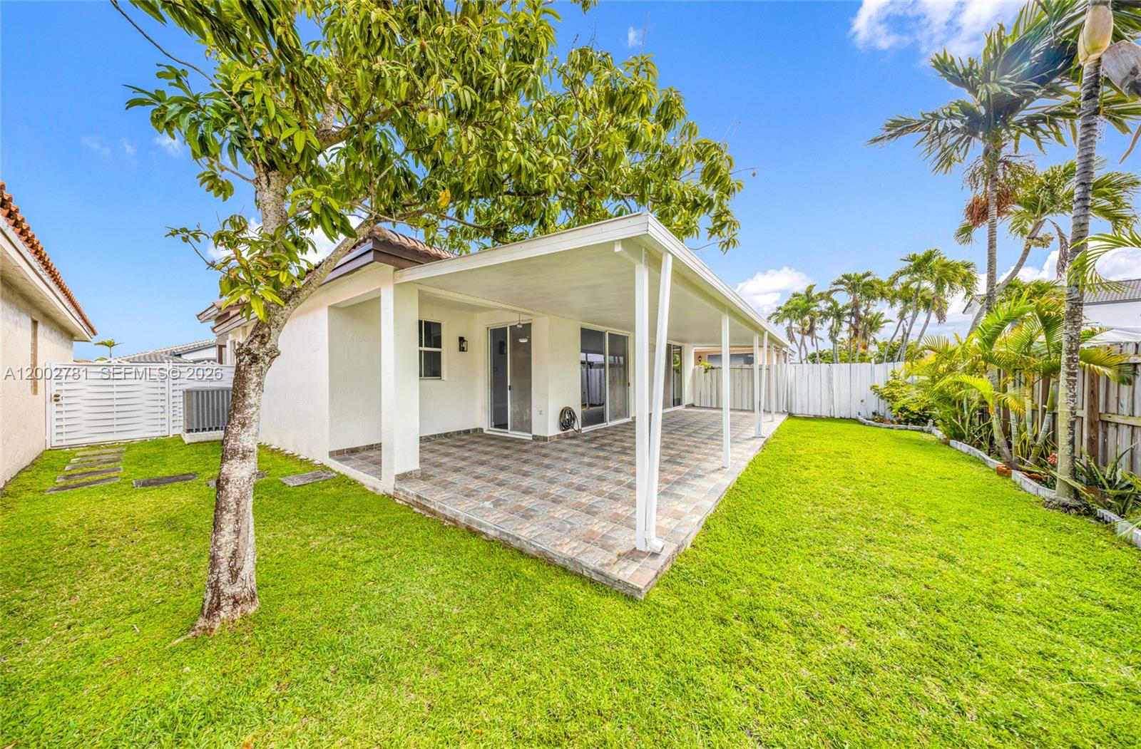 SPANISH LAKES 2ND ADDN - Residential