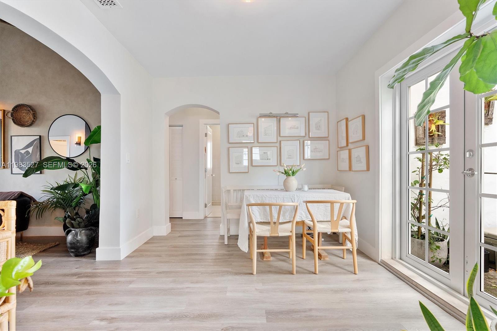 LENOX VILLAS CONDO - Residential Lease