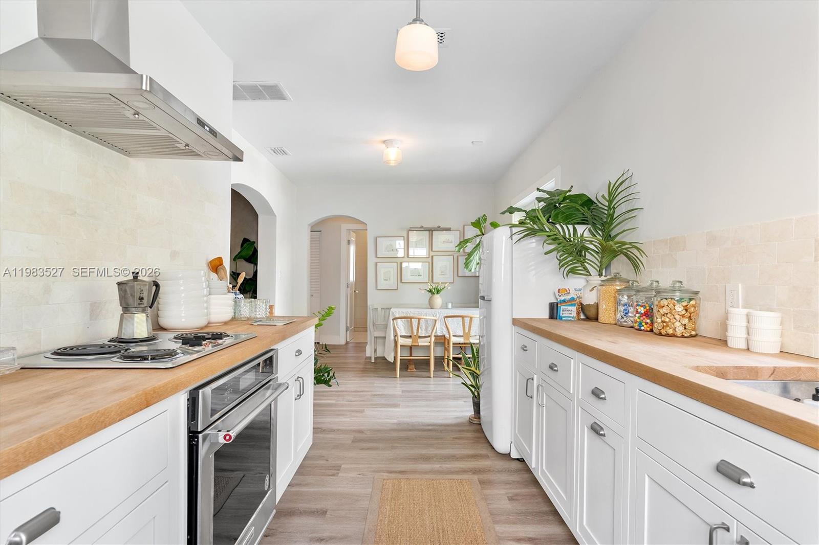 LENOX VILLAS CONDO - Residential Lease