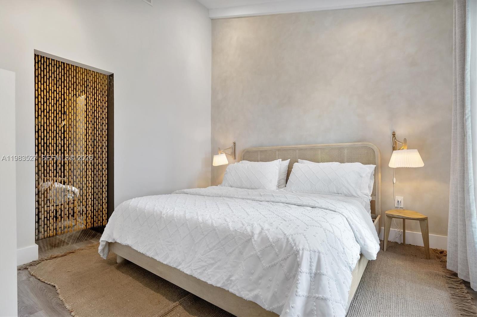 LENOX VILLAS CONDO - Residential Lease