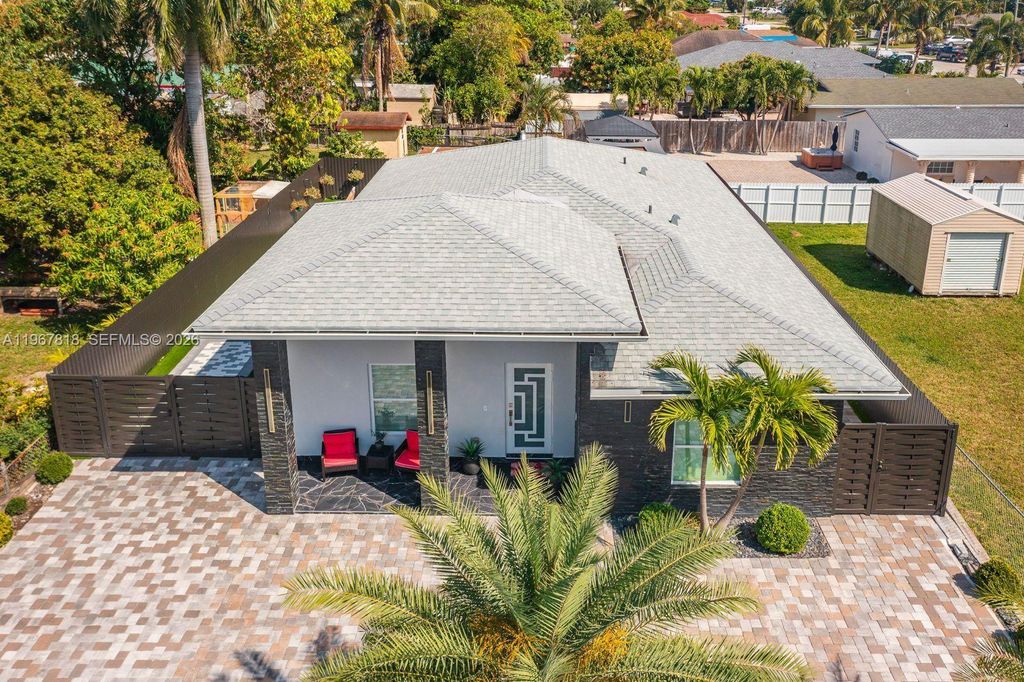 Photo of 580 Kansas Ave, West Palm Beach, FL 33406 (MLS # A11967818)