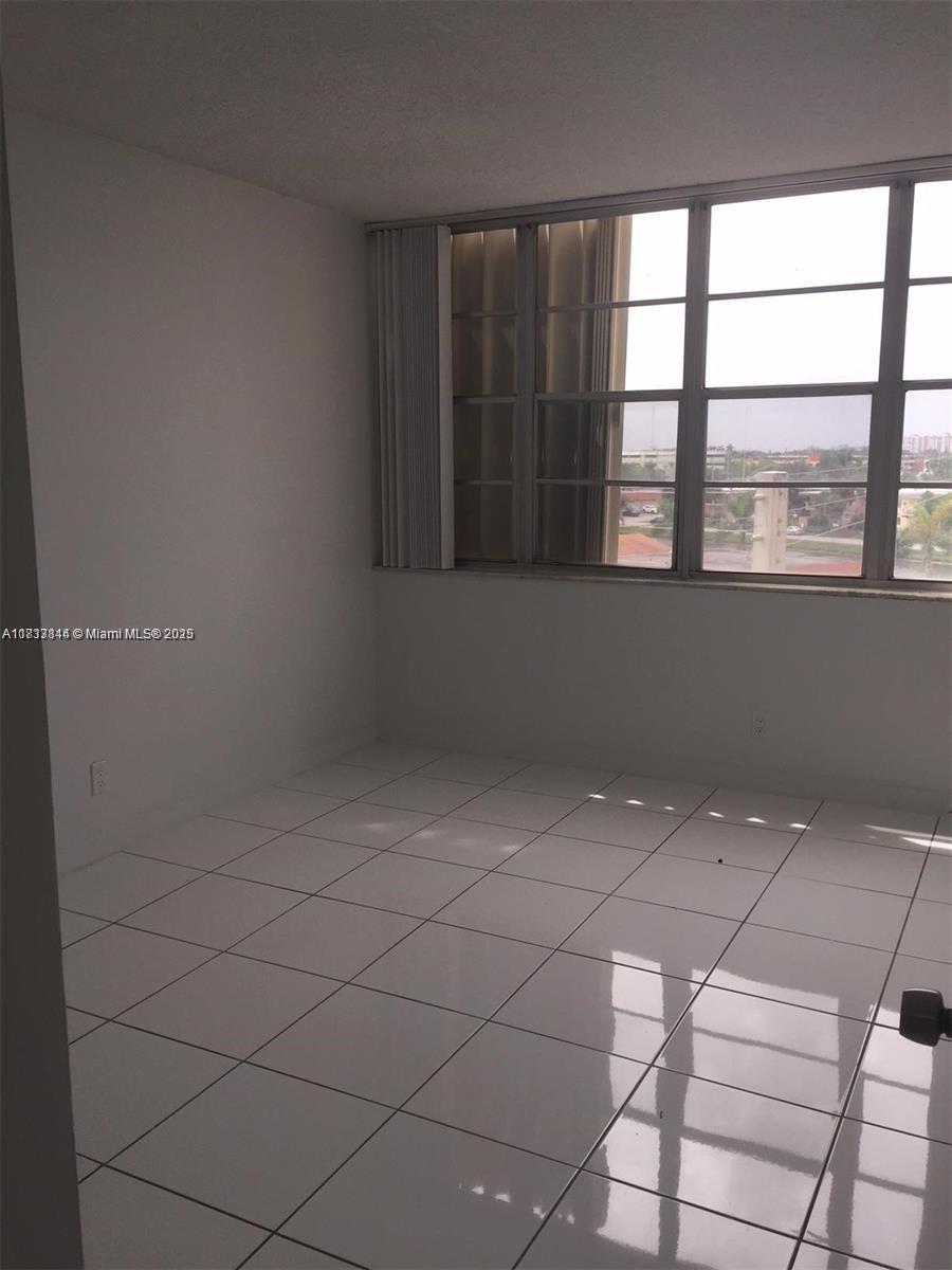 CRESTVIEW TOWERS CONDO - Residential