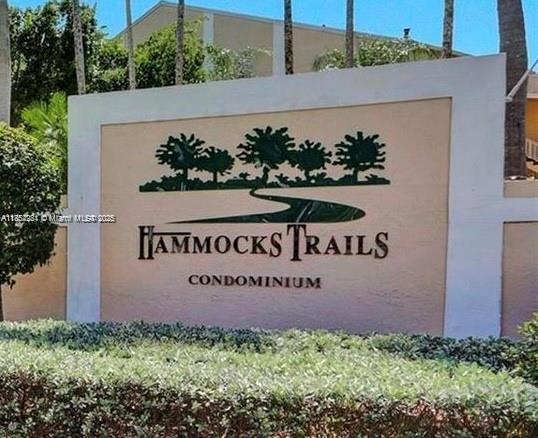 First Floor apartment!!!! one bedroom condo unit in Hammocks Trails in Kendall. has a large screened balcony, washer and gas dryer and stove, and one reserved parking space. Enjoy all the amenities that the Hammocks community has to offer, including pools, gym, beach, jogging trails, tennis courts, pavilions, security patrol. Close and easy access to the Turnpike, shopping and dining.