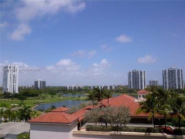 19900 E Country Club Dr