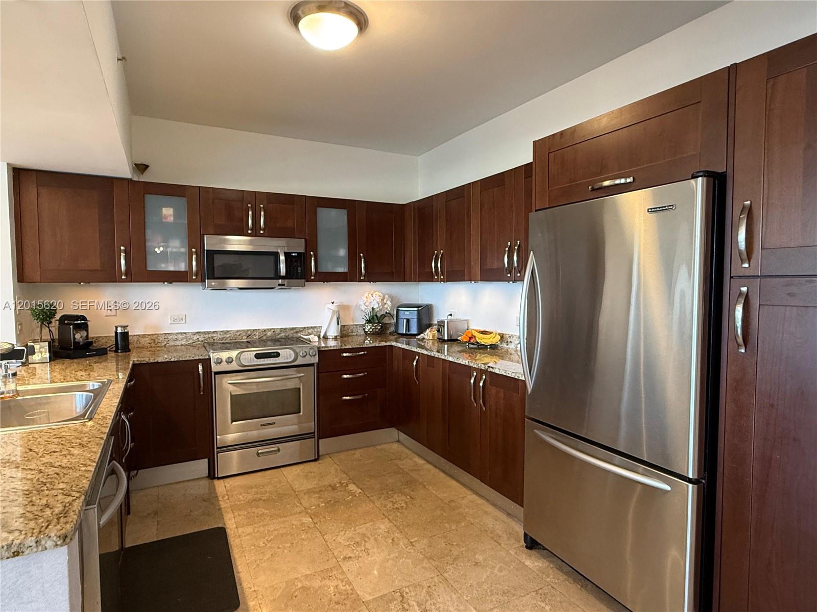 19900 E Country Club Dr 804, Aventura FL 33180