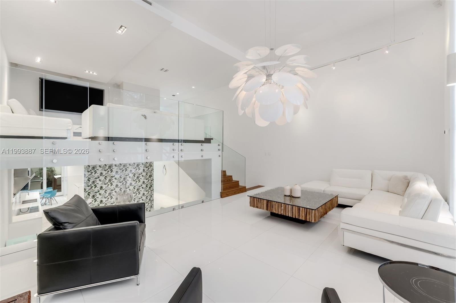 TOWERS QUAYSIDE CT-YARD V - Residential