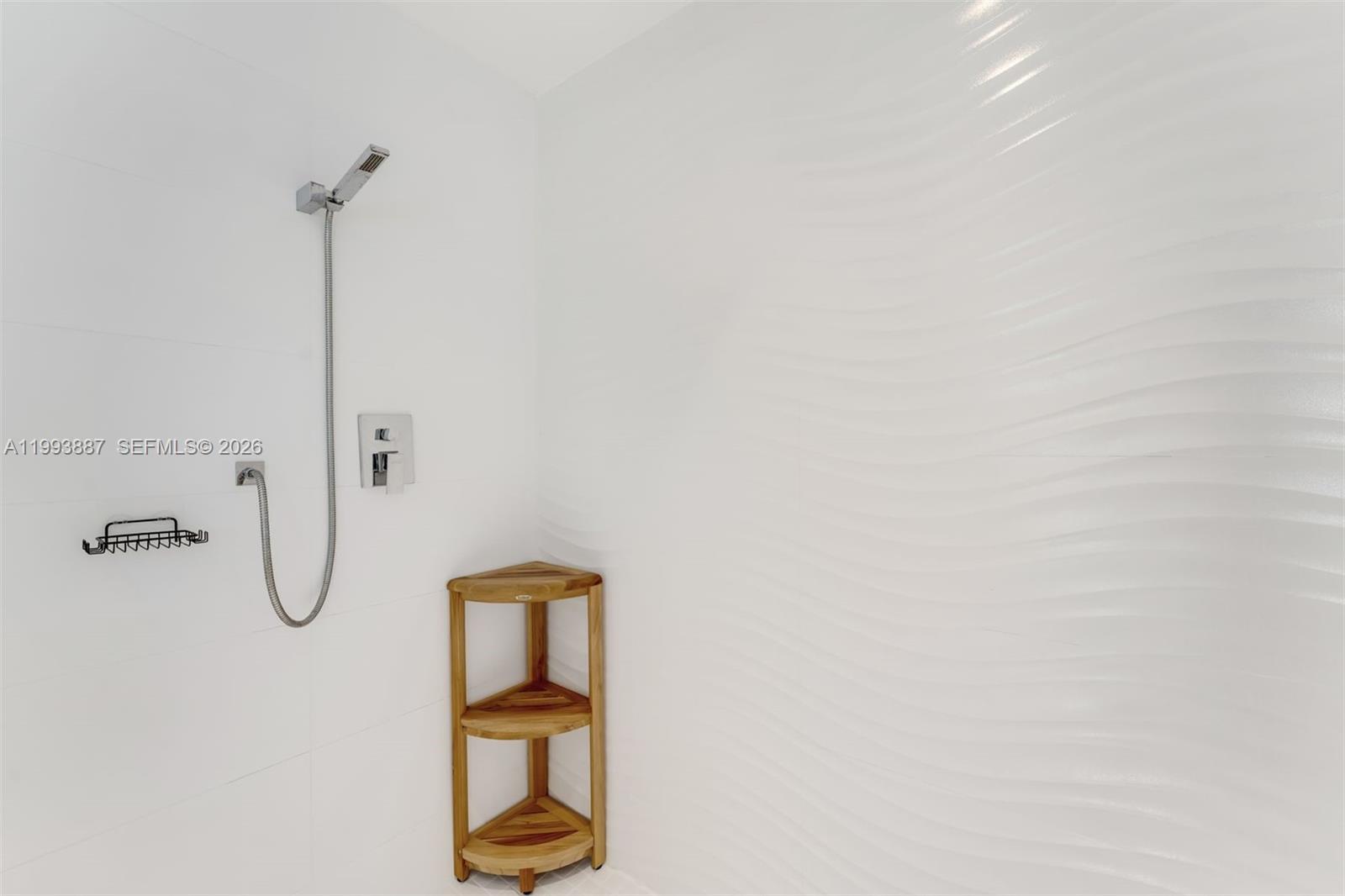 TOWERS QUAYSIDE CT-YARD V - Residential