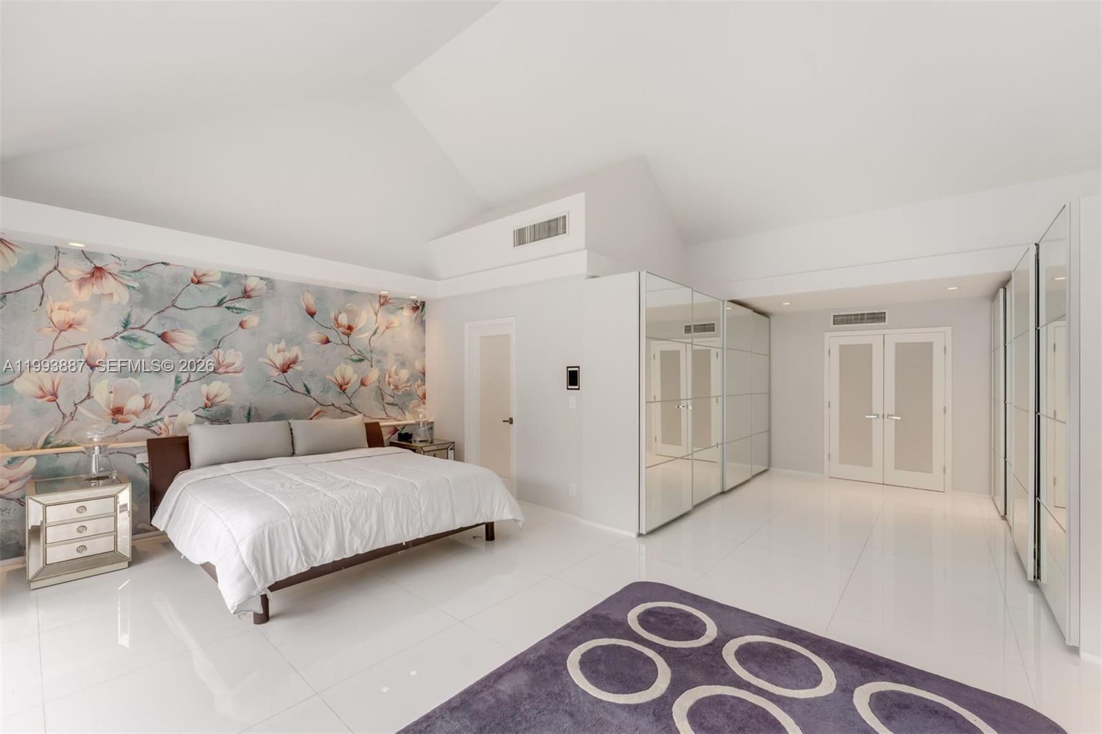 TOWERS QUAYSIDE CT-YARD V - Residential