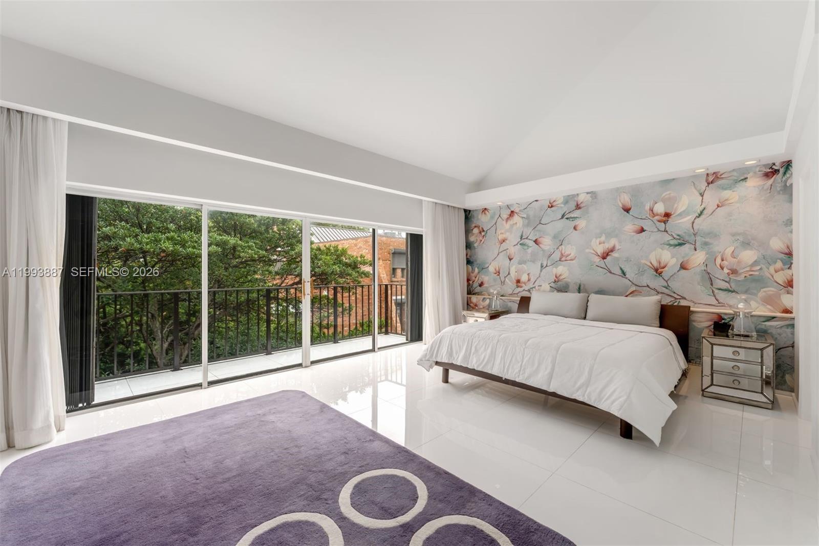 TOWERS QUAYSIDE CT-YARD V - Residential