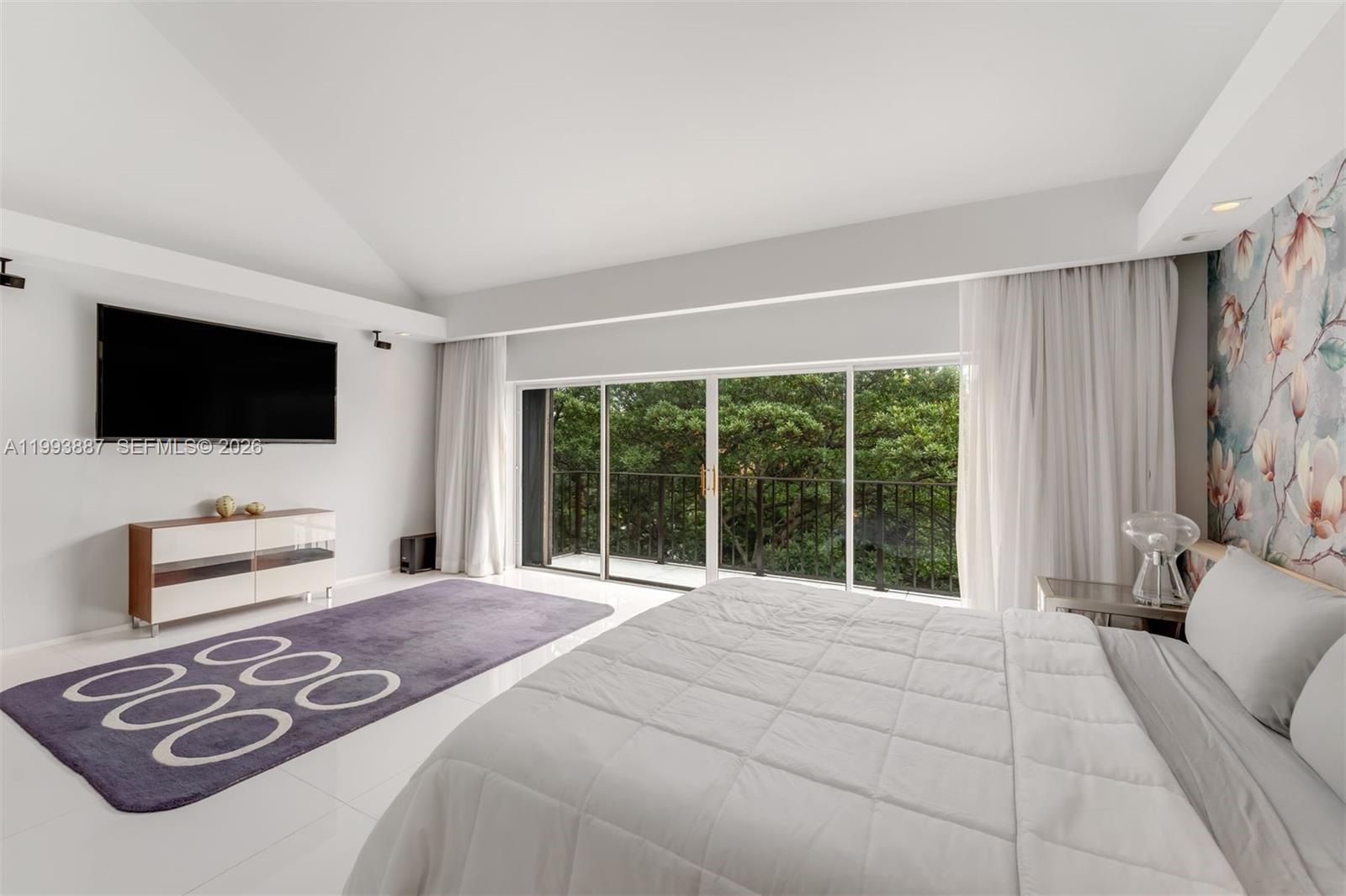 TOWERS QUAYSIDE CT-YARD V - Residential