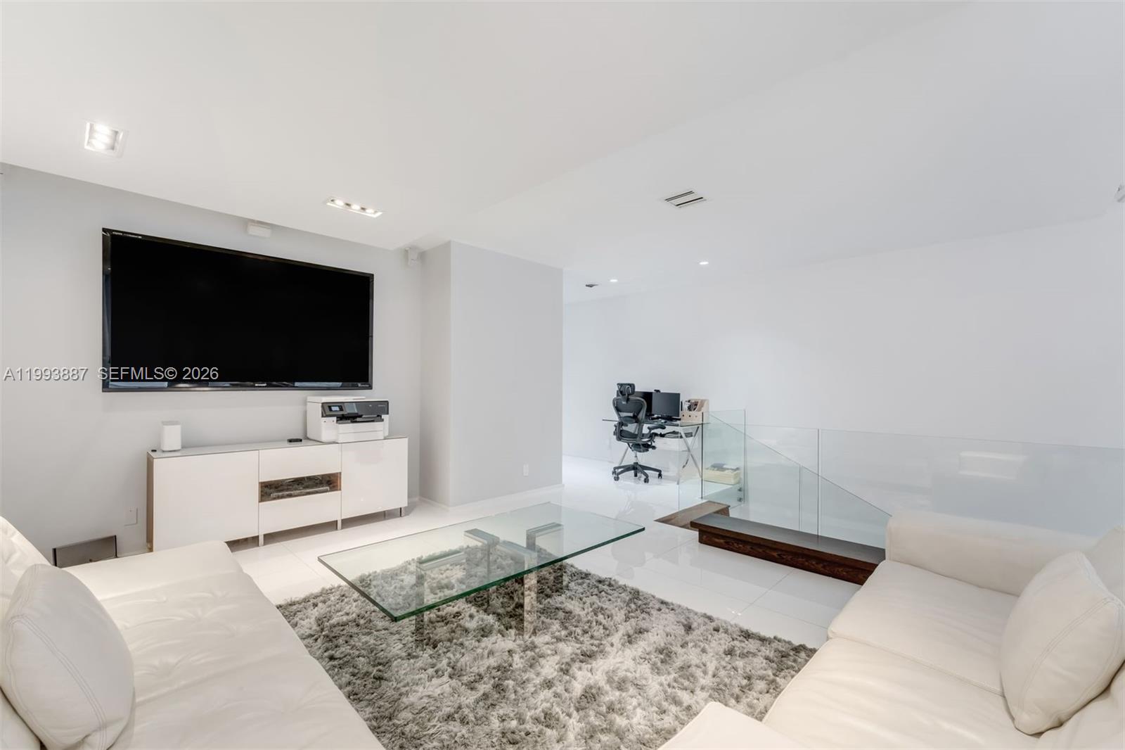 TOWERS QUAYSIDE CT-YARD V - Residential