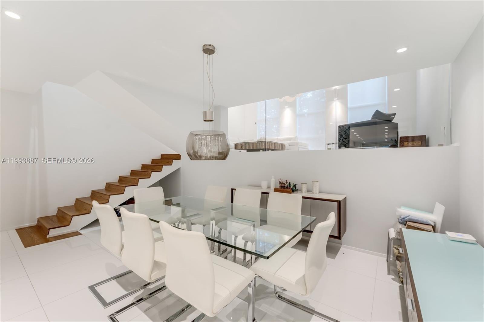 TOWERS QUAYSIDE CT-YARD V - Residential