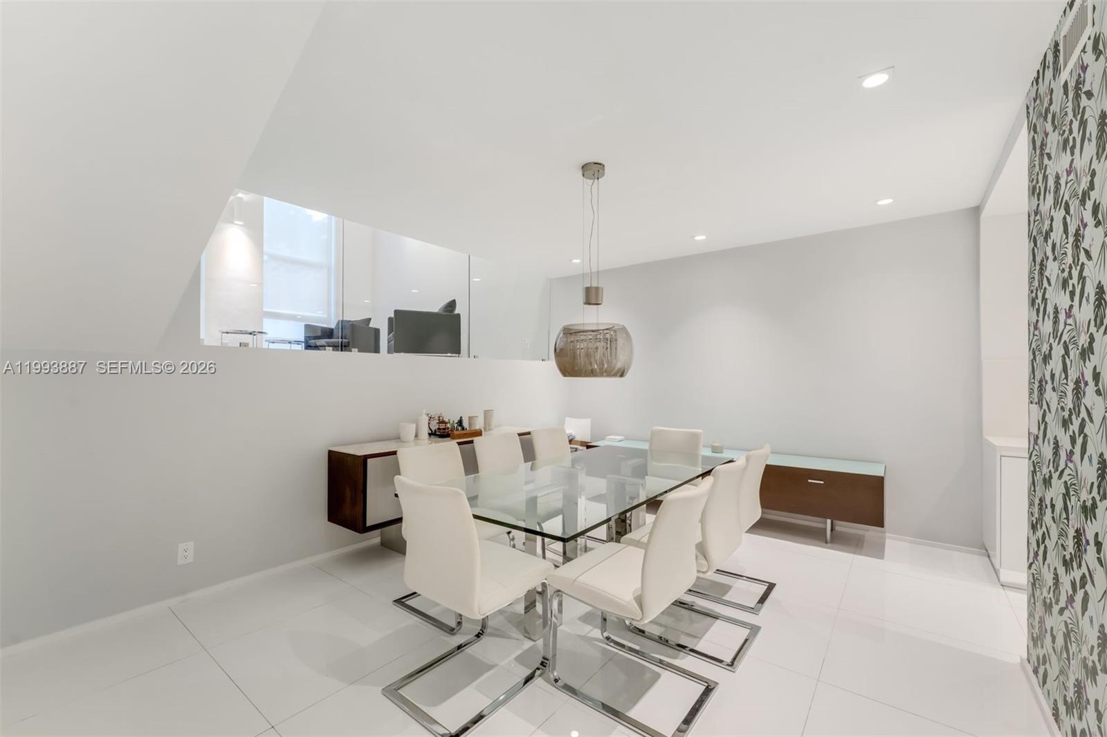 TOWERS QUAYSIDE CT-YARD V - Residential