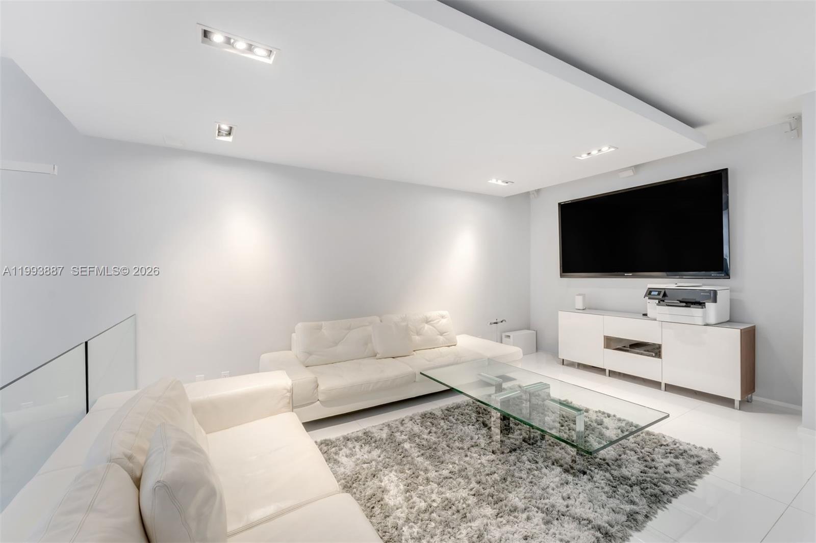 TOWERS QUAYSIDE CT-YARD V - Residential