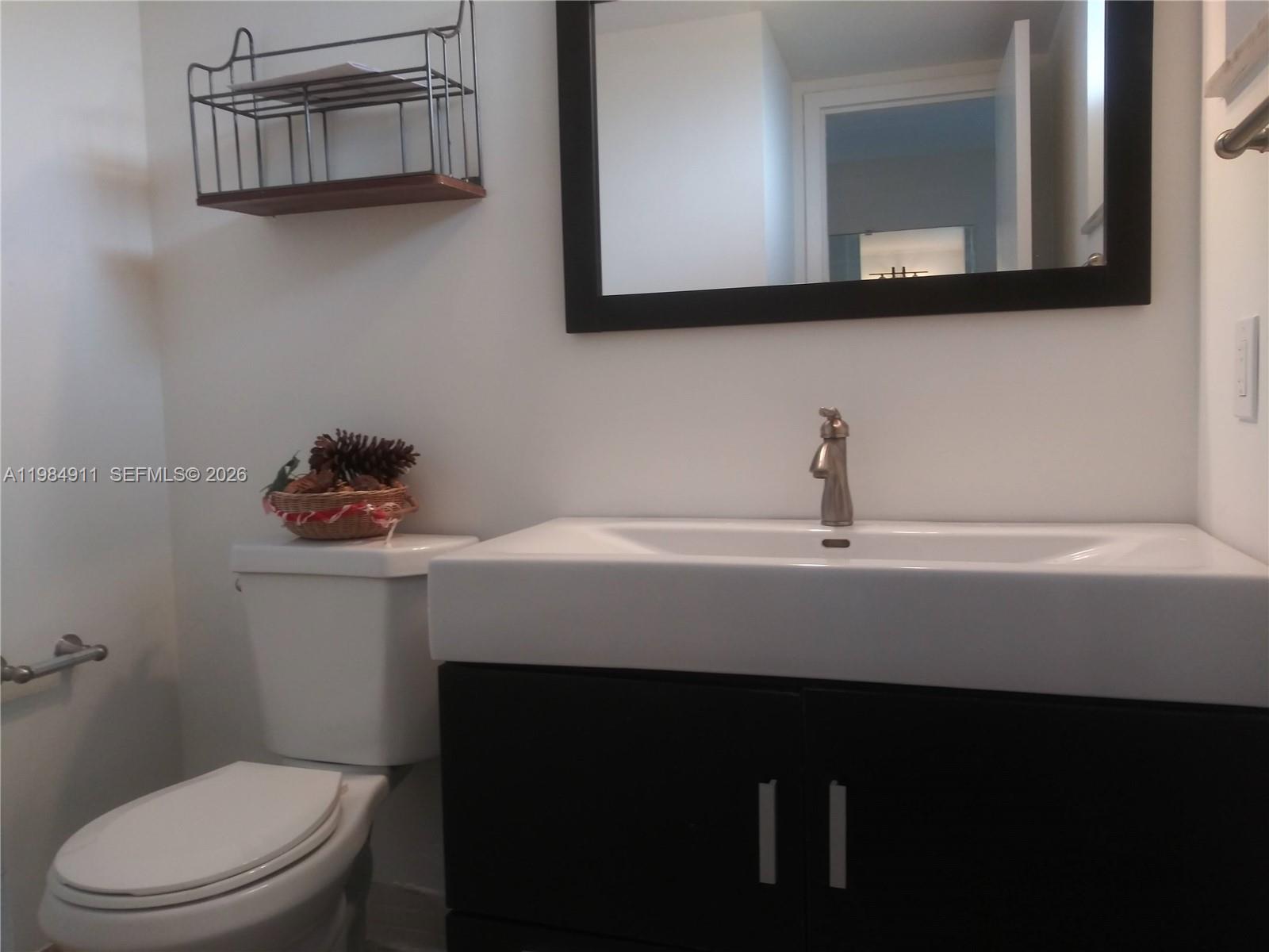 WATERWAY PLAZA CONDO - Residential Lease