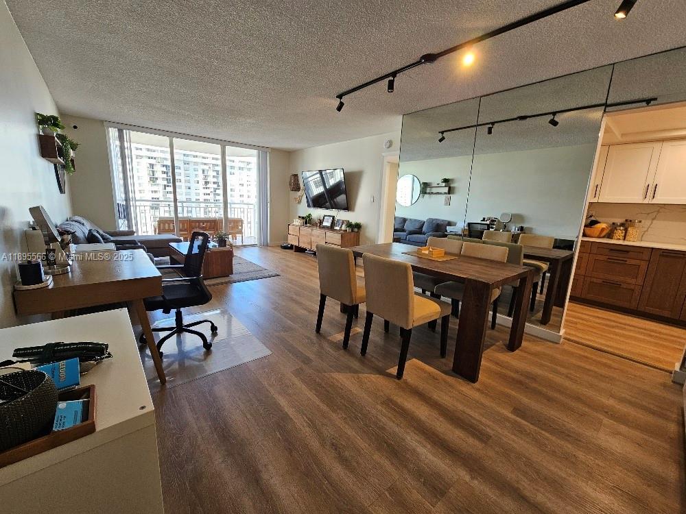 View photos, virtual tours, details... 18061 Biscayne Blvd 1602
