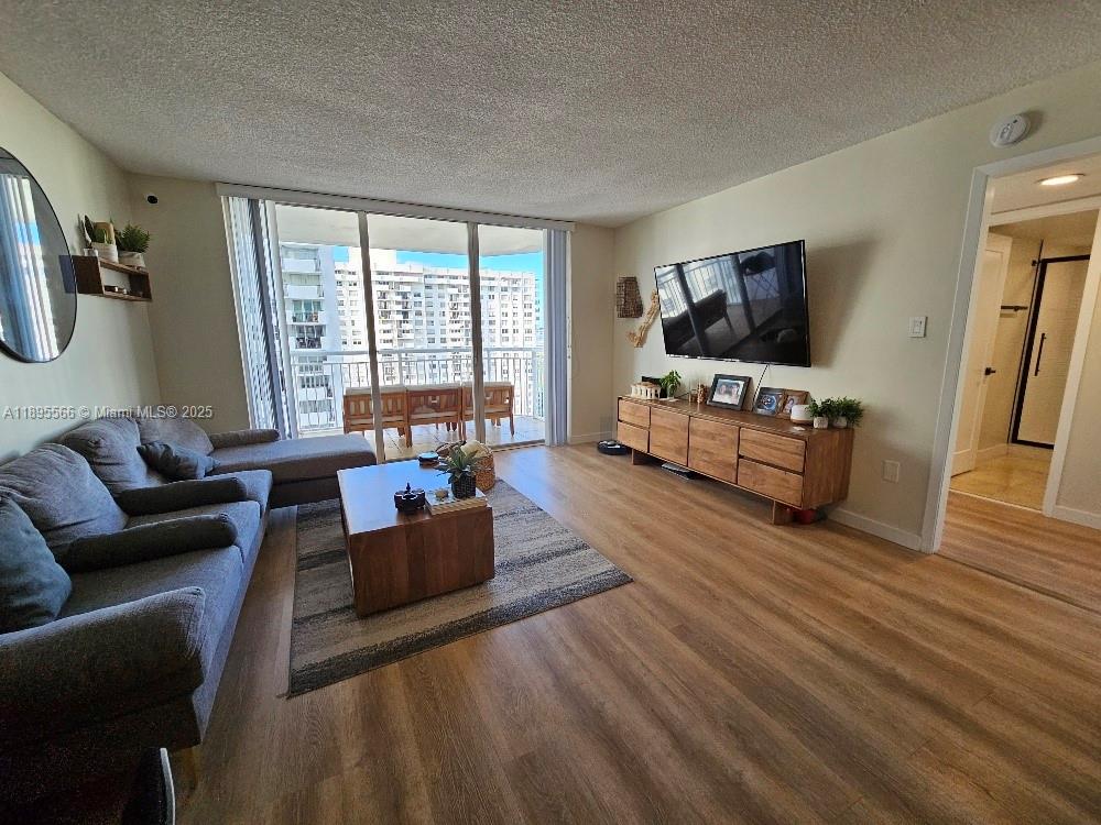 DEL PRADO MARINA - Residential