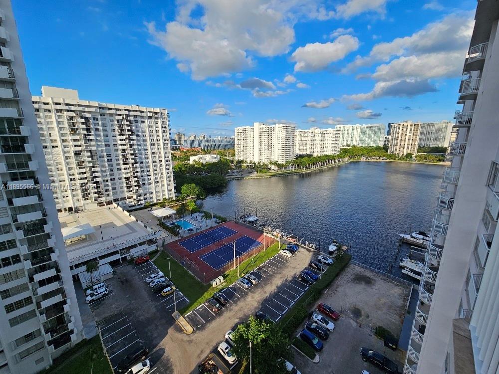 DEL PRADO MARINA - Residential