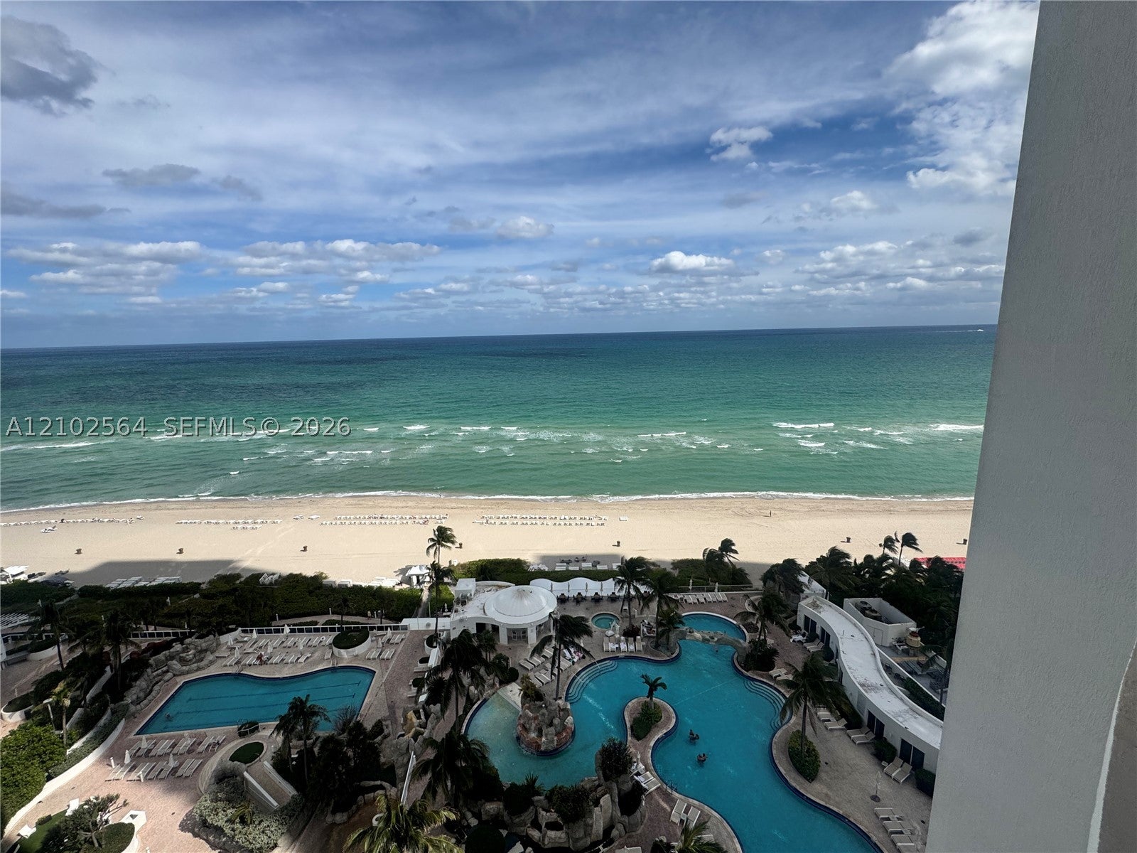 View photos, virtual tours, details... 18001 Collins Ave 808