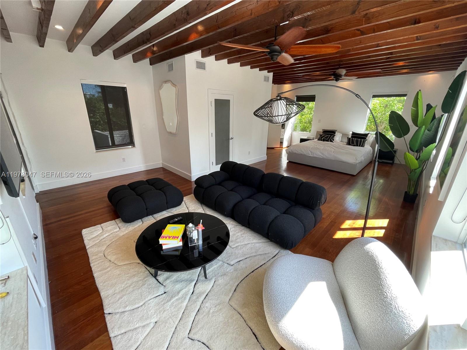 MID GOLF SUB 1ST ADDN - Residential Lease