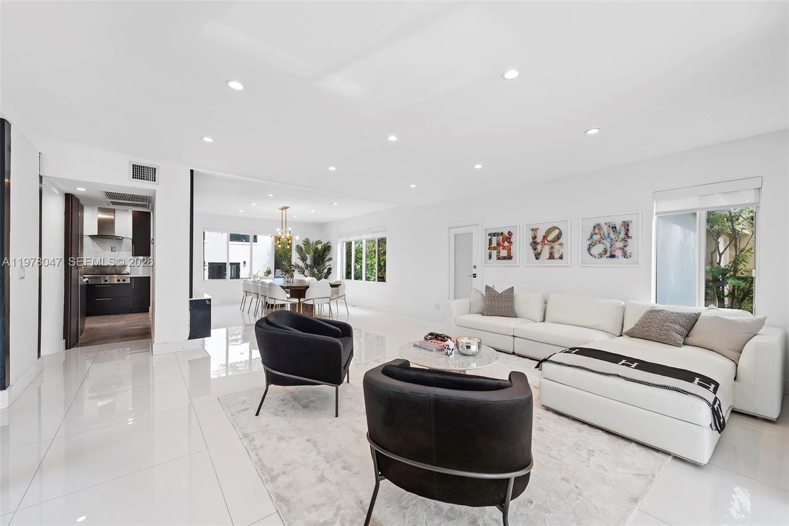 MID GOLF SUB 1ST ADDN - Residential Lease