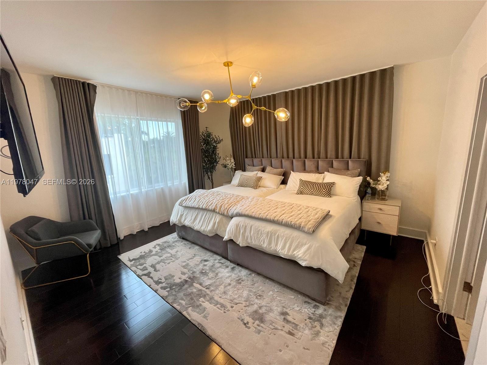 MID GOLF SUB 1ST ADDN - Residential Lease