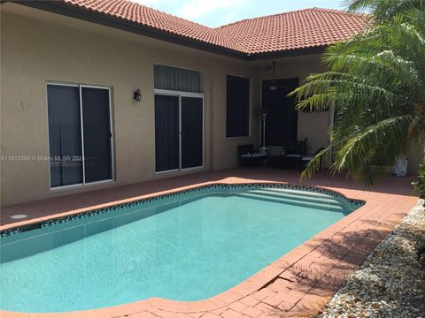 Single Family Residence in Miramar FL 3240 189th Ave Ave 37.jpg
