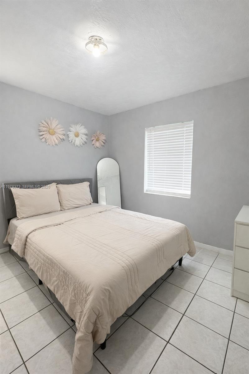 HARWOOD 2ND ADDN TO RIVER - Residential Income