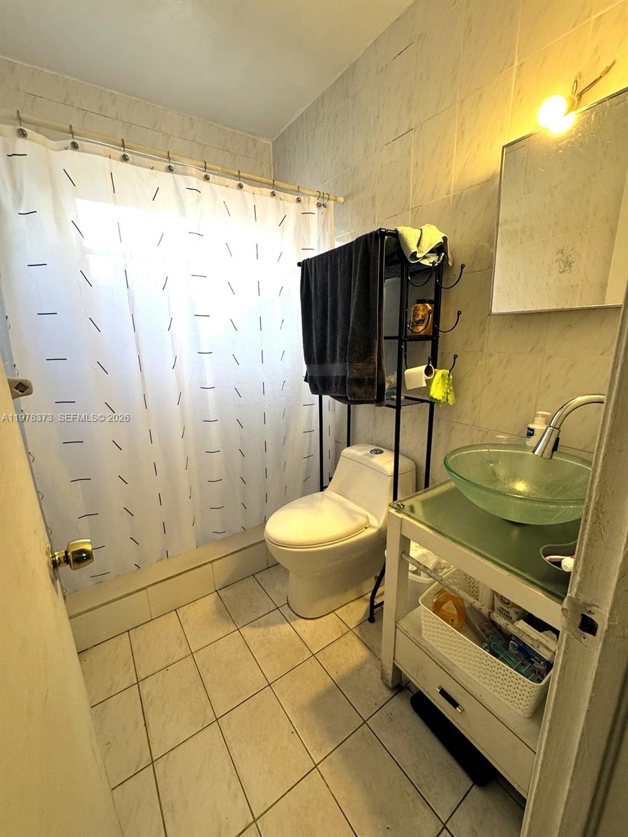 HARWOOD 2ND ADDN TO RIVER - Residential Income