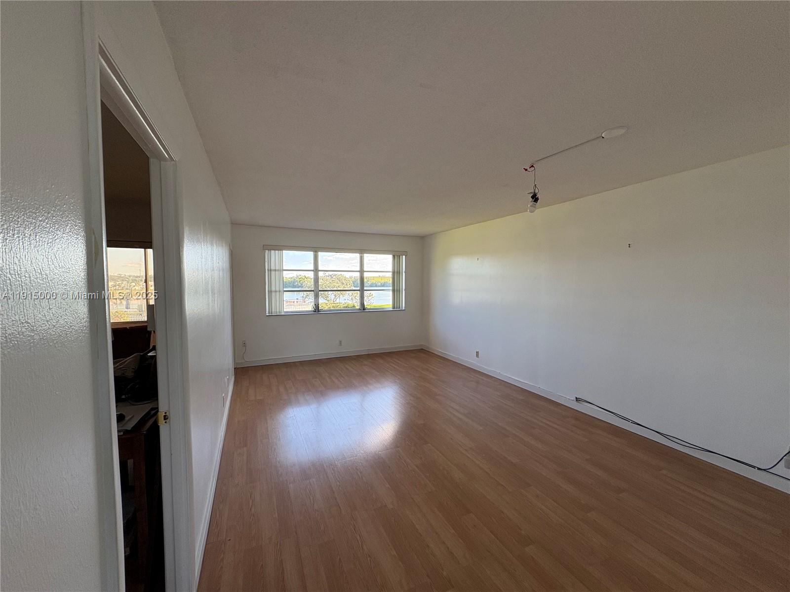 SHERIDAN LAKES CONDO APTS - Residential Lease