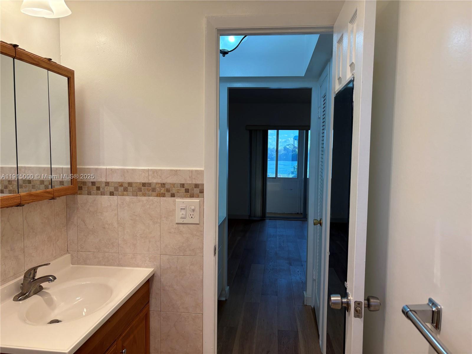 SHERIDAN LAKES CONDO APTS - Residential Lease