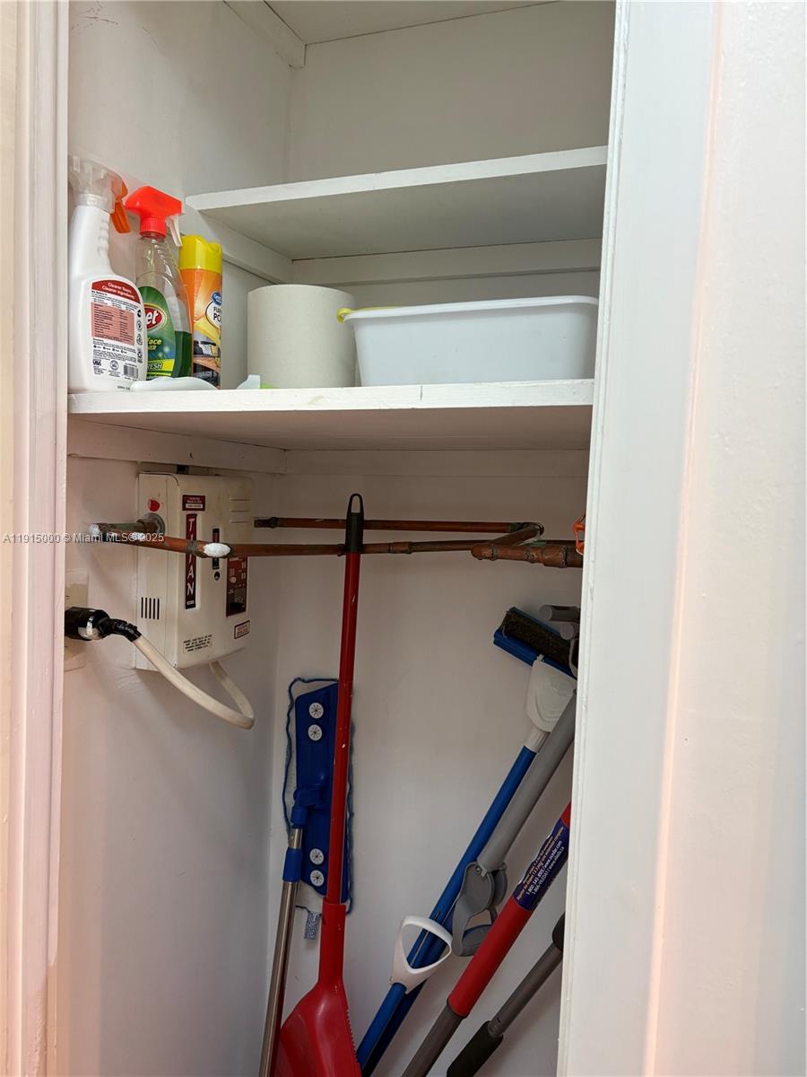 SHERIDAN LAKES CONDO APTS - Residential Lease