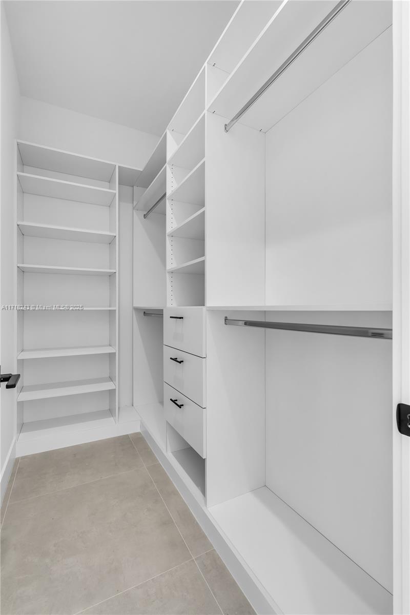 CORAL VILLAS - Residential