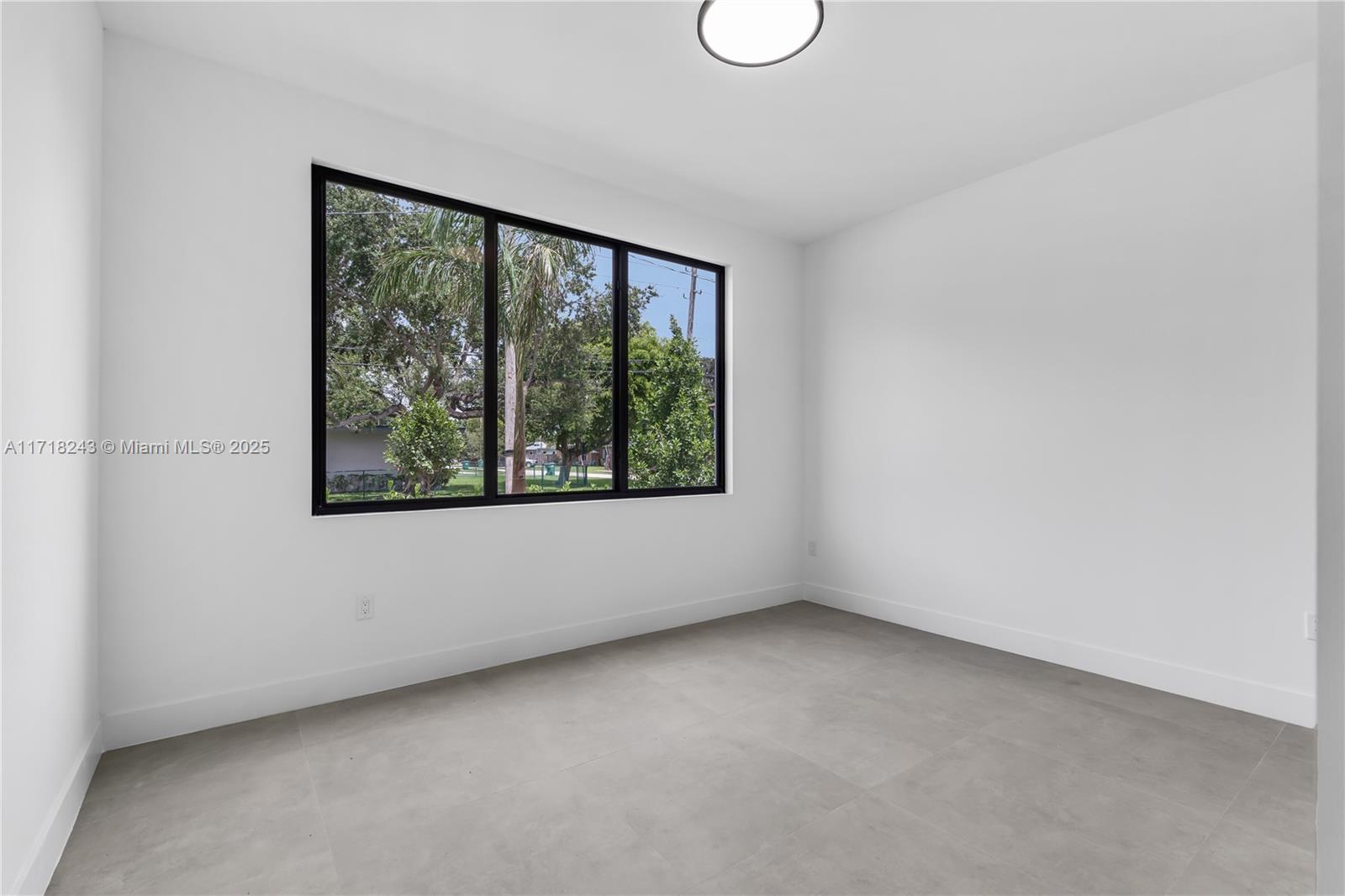 CORAL VILLAS - Residential